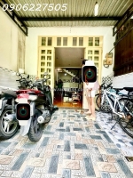 Cần bán nhà đẹp - quận 2 - giá hợp lý