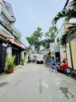 Căn  góc thống nhất, hẻm xe tải, sát mặt tiền, ngang 4,5m, 2 tầng - nhỉnh 4 tỷ