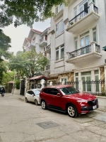 Cho thuê biệt thự lương thế vinh, 130m2, 4 tầng, 25 triệu/tháng làm văn phòng