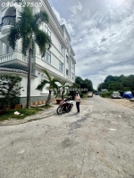 Cơ hội sở lô đất góc 2 mặt tiền đường xe hơi tại quận 2