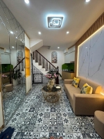 Nhà 4 tầng 3 ngủ full nội thất tại phố tôn đức thắng, đống đa giá siêu rẻ