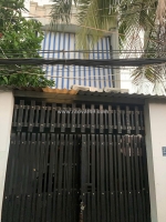 Nhà chính chủ, vừa sửa sang đẹp đẽ nhưng chuẩn bị đi mỹ định cư nên cần bán