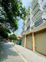 🎄🎄🎄nhà đẹp -bồ đề 51m2 - mới koong - nội thất sang trọng - thang máy hiện