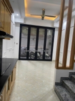 Nhà đẹp đón tết - ngọc thụy long biên - dt 32m x 5 tầng ngõ thông ô tô đỗ tiện