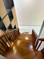 Nhà đẹp đường láng, dt 39m, 5 tầng, mt 3.3m,  7,6 tỷ