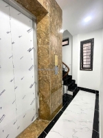 Nhà đẹp hoàng quốc việt - 35m2 x 6 tầng - 79.5 tỷ - ô tô thang máy