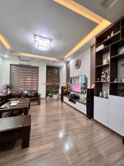 Nhà đẹp phân lô 50m2, 5 tầng,mặt tiền 4.5m, ô tô tránh, khu vực quận hai bà