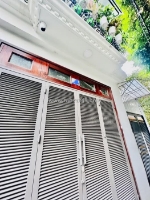 Nhà đẹp xinh khu trung tâm long biên. diện tích 36/ 50m. nhà 5 tầng mặt tiền