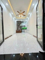 Nhà đống đa 30m2 x 5 tầng - ngõ nông, thoáng sáng - gần phố.