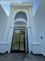 Nhà hxh phạm văn đồng, 100m2, 2 tầng, ngay trung tâm, cho thuê 10tr/tháng,