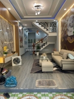 Nhà mới ở ngay, 60m2 chưa tới 5 tỷ, hẻm oto vào nhà, hiệp thành – quận 12.