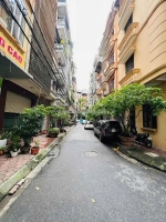 Nhà tây hồ 50m2 x mặt tiền 3.5m - phân lô - ô tô tránh.