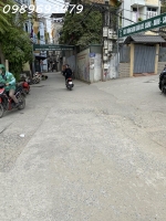 Nhỉnh 8 tỷ có nhà 40m2 7 tầng 11p khép kín. view royal city. độc hiếm 1 căn