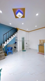 Sát mặt đường xe hơi 
nhà ngang 4.6 dài 5.7 đúc 2 tấm hơn 2 tỷ