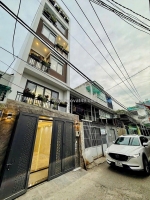 Siêu phẩm 6 tầng - xe tải đậu cửa - thiết kế hiện đại - đẳng cấp - ngay bên