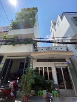 Nhà cấp 4 đất rộng nở hậu, tiện xây mới hoặc đầu tư, hẻm rộng 10m giáp ngay trung tâm quận 1