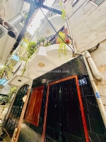 302 đường láng, 27 mét, 4 tâng chi 5,8 tỷ