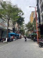 Bán gấp căn hộ mặt tiền khu biển dòng tiền giá tốt