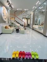 Bán nhà 2 tầng đẹp long lanh, hẻm xe hơi thẳng tắp nhà bè, nở hậu tài lộc