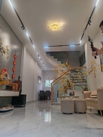 Bán nhà bình thạnh, 42m2, 2 tầng, cách 2 căn ra hxh thông _ nhỉnh 5 tỷ.