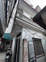 Bán nhà tam trinh giá 3.3 tỷ, diện tích 30m2, 3 tầng, mặt tiền 7.5m