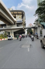 Bán nhà trần phú hà đông, dt 43m2 x4 tầng, khung cột chắc chắn, lô góc, gần