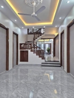 Bồ đề,long biên nhà dân xây ngõ thông ô tô 60.8m2 giá nhỉnh 12 tỷ