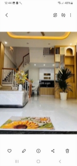 Cần đi nhà xuân đỉnh 43mx6t, mặt tiền 4m, có thang máy vip , xe đỗ sát nhà ,