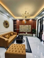 Giảm chào 300 tr bán gấp nhà  đẹp phố nguyễn văn cừ 38m xây 5 tầng  chỉ 6 tỷ