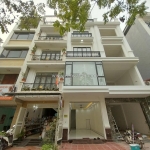 Hàng hiếm võ chí công thang máy, ô tô,văn phòng 61m2 6tầng 16.5tỷ