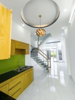 Nhà xinh, đón tết, khu p lô, dtsd 102m2, đường 10m, có vỉa hè, long bình, chỉ