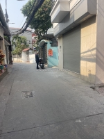 Nhỉnh 5 tỷ tại thạch bàn long biên, oto đỗ cửa, nhà đối diện trường học, cạnh