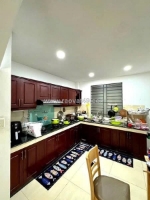 Ô tô 7 chổ vô nhà-66m- 5.1 x 13, đúc 4 tầng- 5pn- ngay phan huy ích- 6.5 tỷ