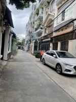 Sát mặt tiền hoàng diệu xe hơi q4
   5 tấm có 4 tỷ