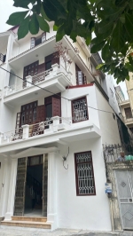 #việt hưng - nhà đẹp long lanh - full nội thất sịn sò
 ô tô đỗ cổng - i giá