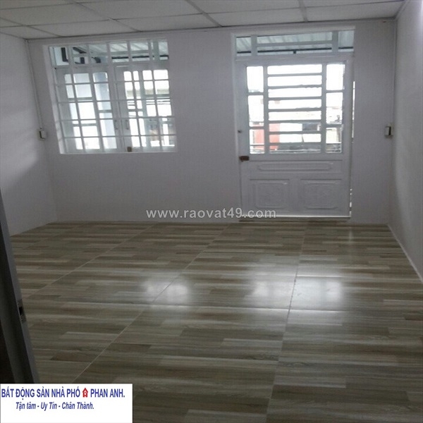 ~/Img/2025/10/-ban-gap-nha-pho-quan-9-60-m2-dat-chi-co-3-tynnn-ngay-truong-thcs-hoa-lu-01.jpg