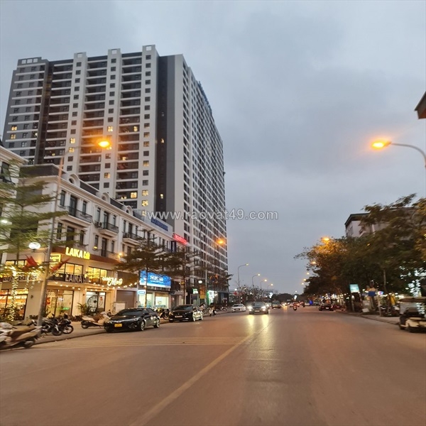 ~/Img/2025/10/-dat-vang-trau-quy-co-hoi-duy-nhat-nhinh-5-ty-sat-vach-hoc-vien-nong-01.jpg