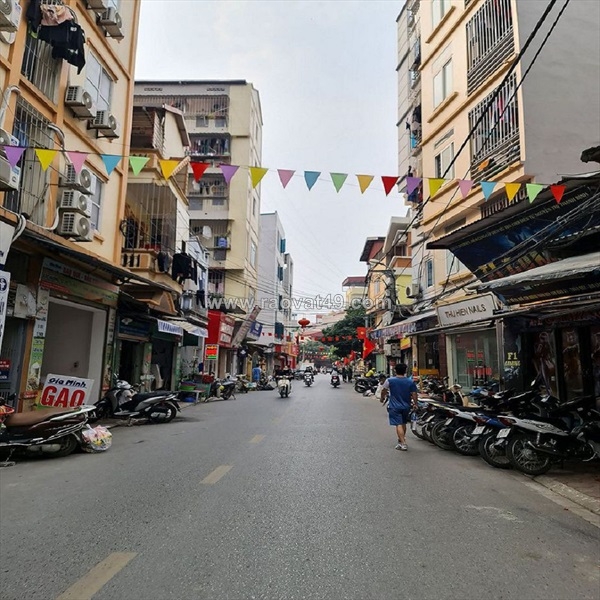 ~/Img/2025/10/-dat-vang-trau-quy-co-hoi-duy-nhat-nhinh-5-ty-sat-vach-hoc-vien-nong-02.jpg