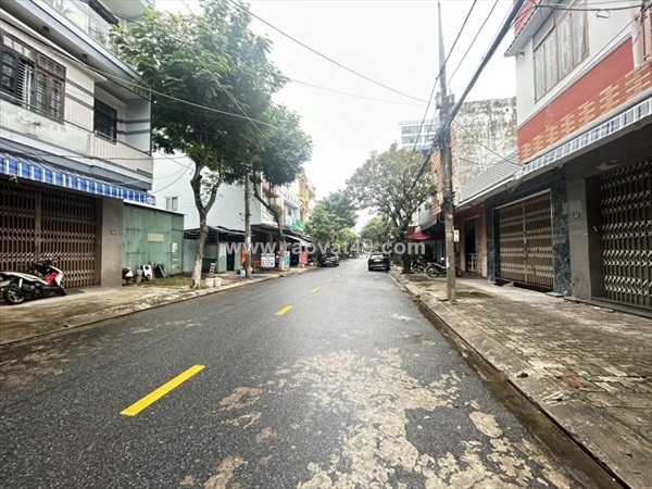 ~/Img/2025/10/-goc-mat-tien-thanh-long-hai-chau-320m2-ngang-18m-gia-dau-tu-02.jpg