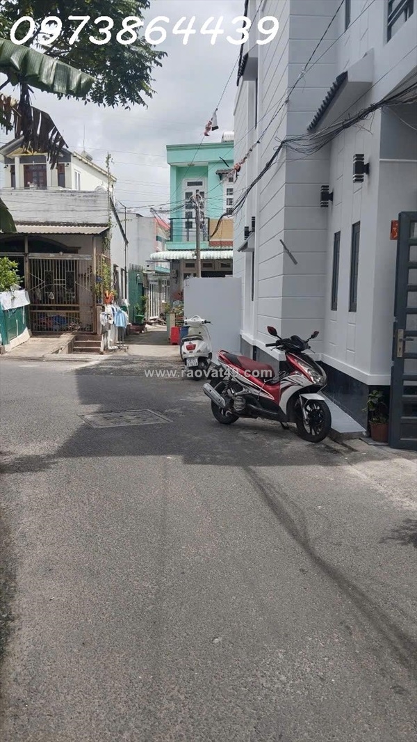 ~/Img/2025/10/-sieu-pham-nha-dep-can-goc-hem-xe-tai-o-to-de-trong-nha-68m2-3pn-nha-moi-02.jpg