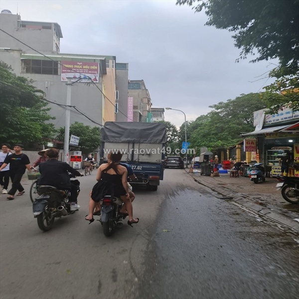 ~/Img/2025/10/666m2-pho-kinh-doanh-rong-8m-tai-trau-quy-gia-lam-ha-noi-lh-0989894845-02.jpg