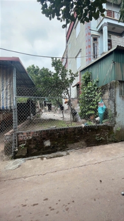 Anh zai muồn bán gấp 60m đất đường thông oto - gần hồ điều hòa, nhà văn hóa, tt
