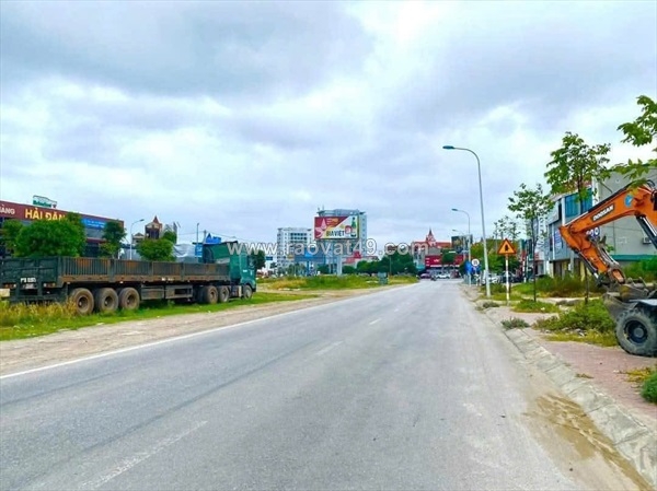 ~/Img/2025/10/ban-555m2-dat-kinh-doanh-mat-duong-72m-quan-bau-tp-vinh-02.jpg