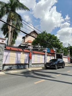 Bán biệt thự (20x27) mt đường d4,trung mỹ tây, q12 – ngay cạnh cv phần mềm