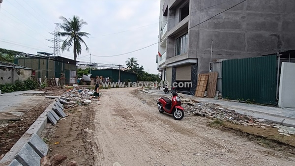 ~/Img/2025/10/ban-dat-thuong-thanh-long-bien-chi-32-ty-220m2-02.jpg