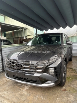Bán hyundai tucson 2.0 xăng đặc biệt – màu đen – 2025