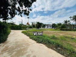 Bán lô mặt tiền đường đẹp ninh bình cũ, xã tân định, tx ninh hòa lh: 0868750144 dân