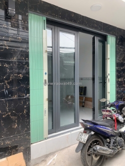 Bán nhà 1 trệt 1 gác suốt cách nguyễn văn linh chỉ 100m nhà mới tinh