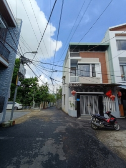 🔴💥bán nhà 2 mặt kiệt ô tô thảm nhựa, nhà 2,5 tầng kiệt tôn đức thắng