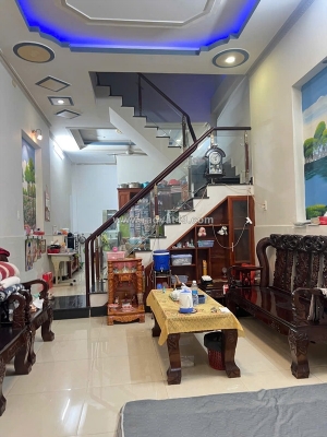 Bán nhà 2 tầng dĩ an,shr đường nhựa 2 ô tô tránh,gần chợ,giá rẻ